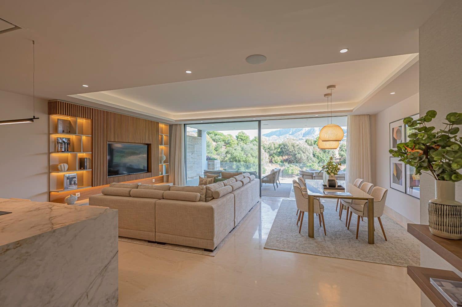 2 chambre Appartement à vendre à Aloha Golf avec piscine garage - 1 150 000 € (Ref: 9889643)