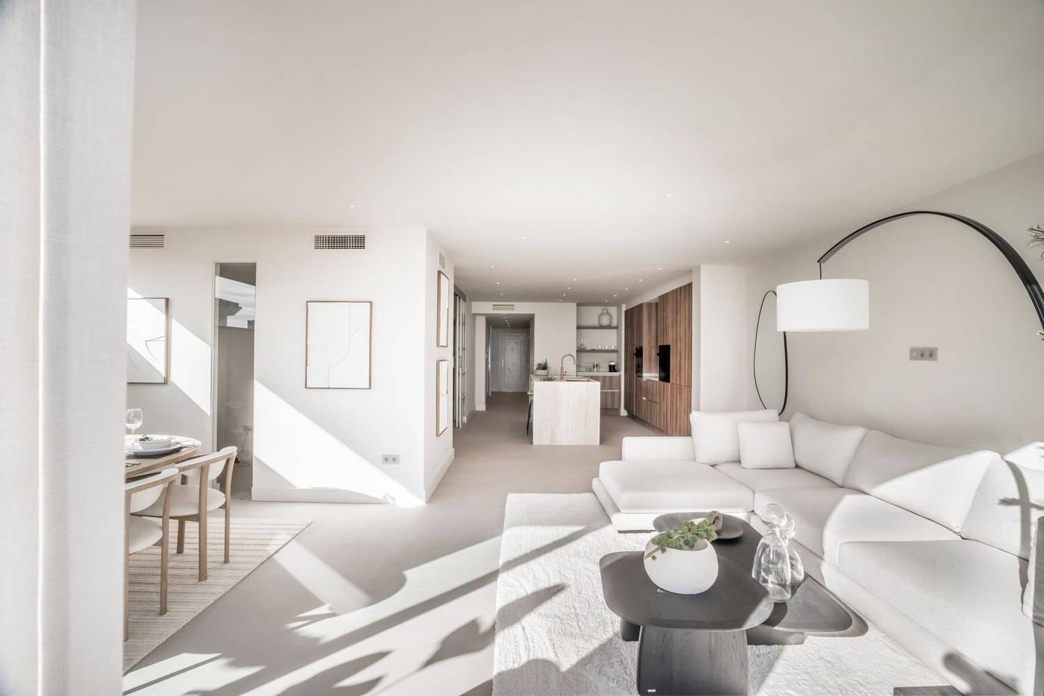 3 soverom Leilighet til salgs i Nueva Andalucia med svømmebasseng garasje - € 1 050 000 (Ref: 9889645)