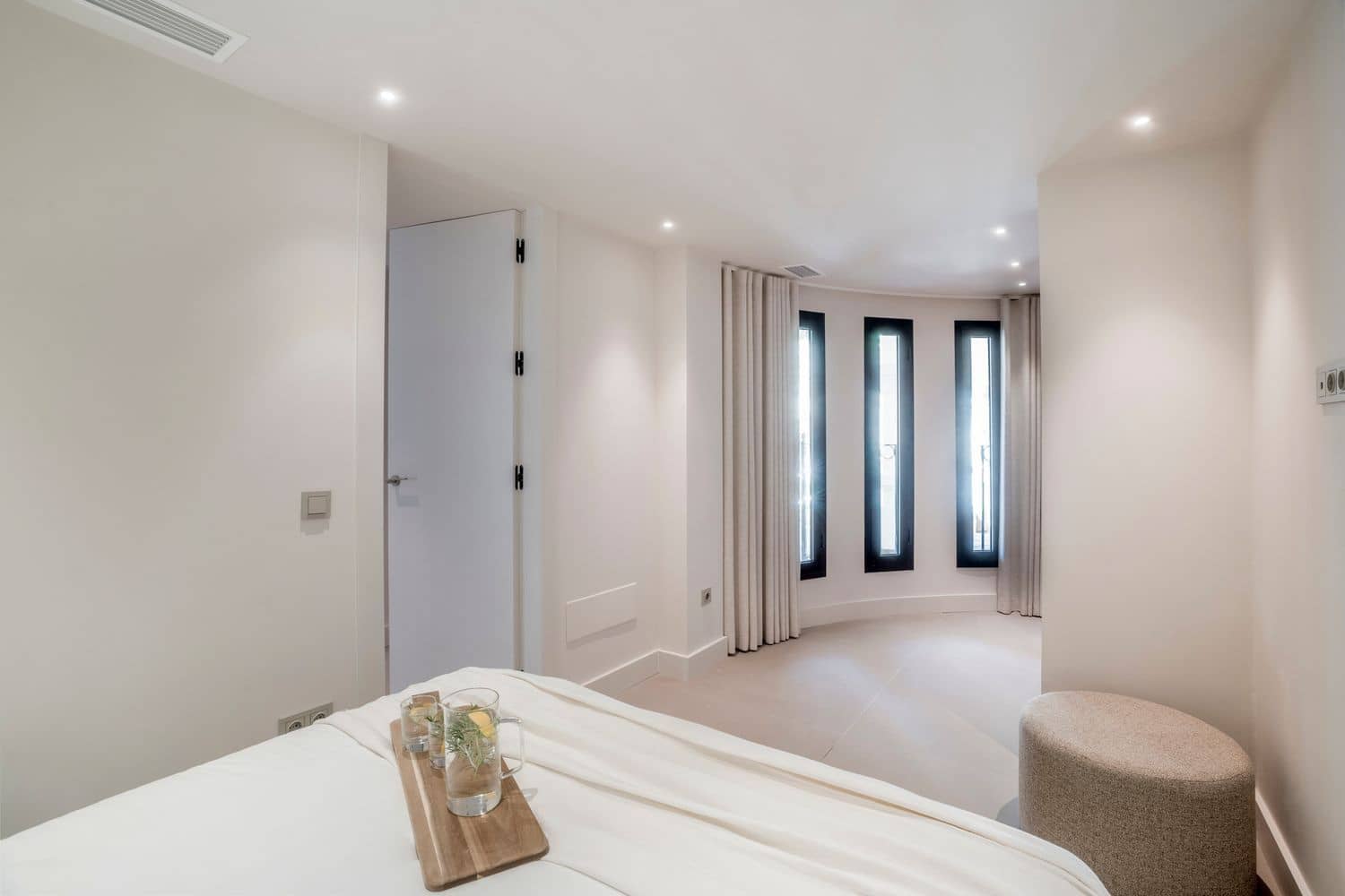 3 soverom Leilighet til salgs i Nueva Andalucia med svømmebasseng garasje - € 1 050 000 (Ref: 9889645)