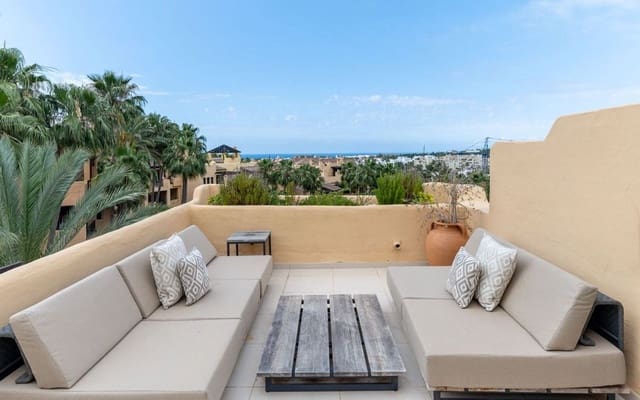3 soveværelse Lejlighed til salg i Nueva Atalaya, Estepona med swimmingpool garage - € 950.000 (Ref: 9889646)