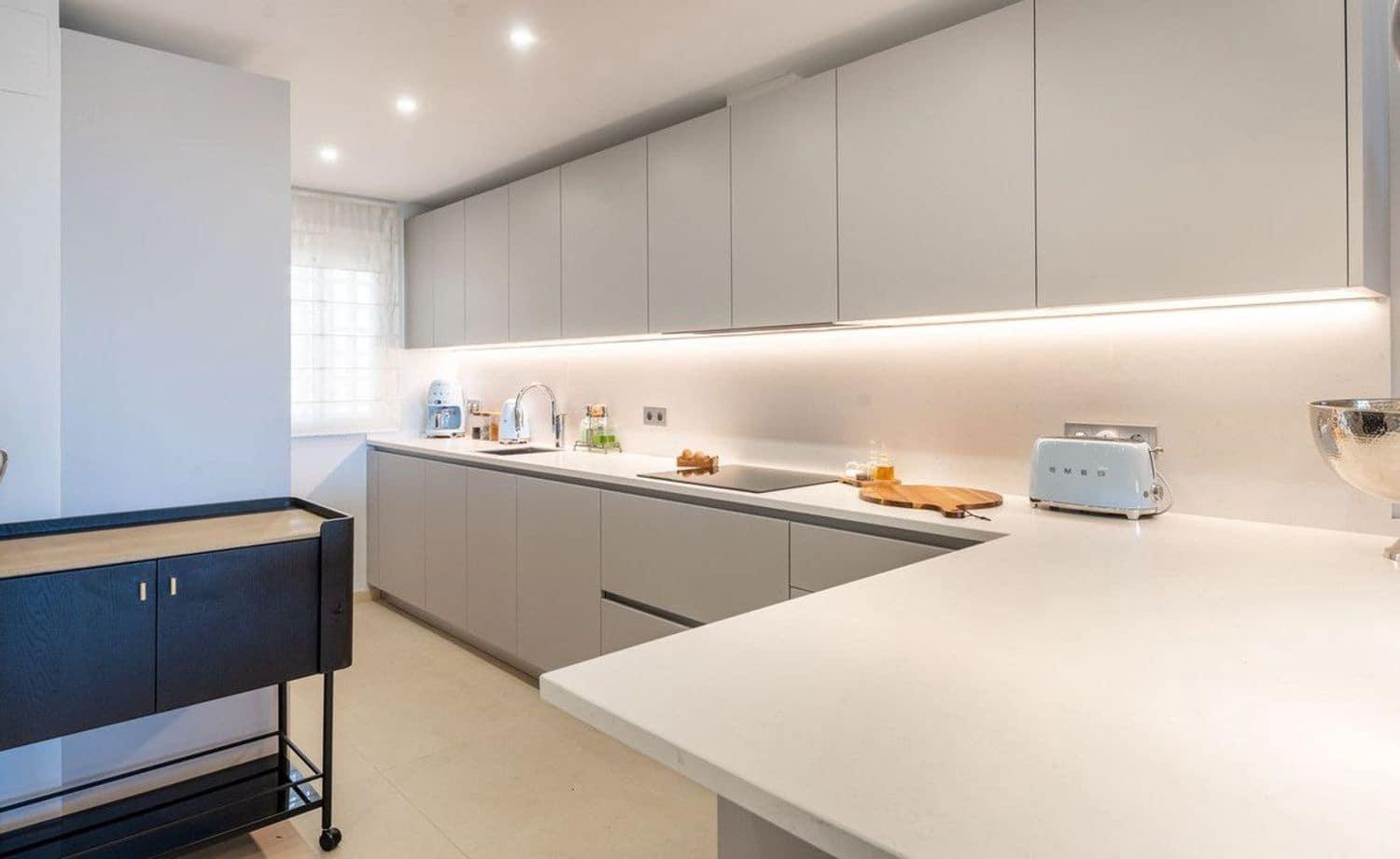 3 quarto Apartamento para venda em New Golden Mile com piscina garagem - 950 000 € (Ref: 9889646)