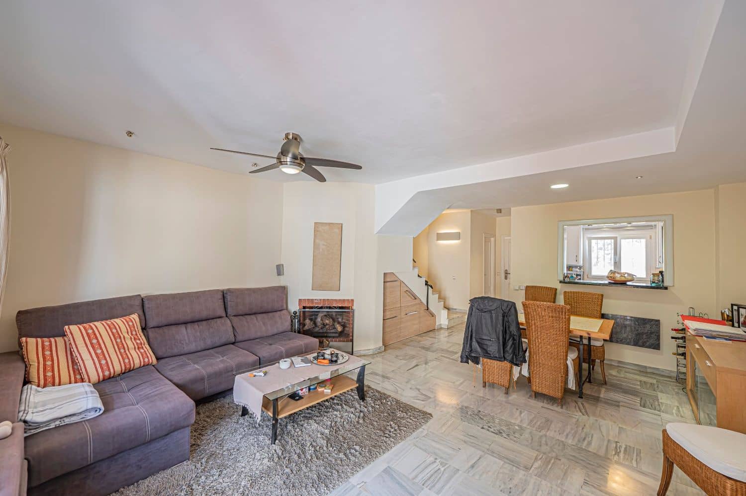Maison de Ville de 5 chambres à louer à Marbella avec garage - 2 600 € (Ref: 9916414)