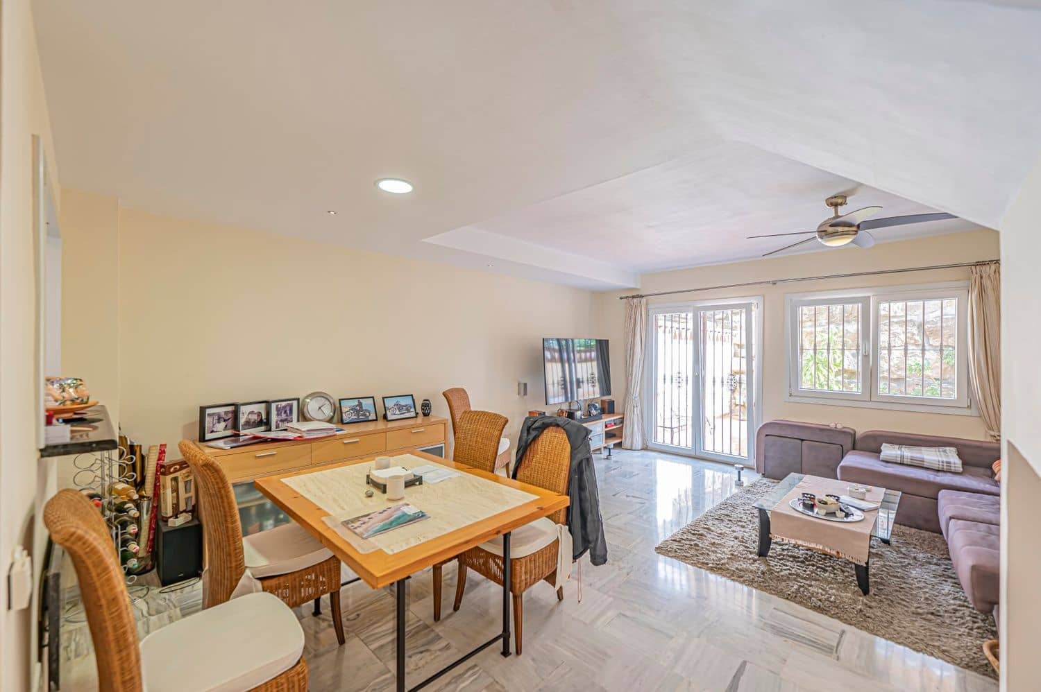 Maison de Ville de 5 chambres à louer à Marbella avec garage - 2 600 € (Ref: 9916414)