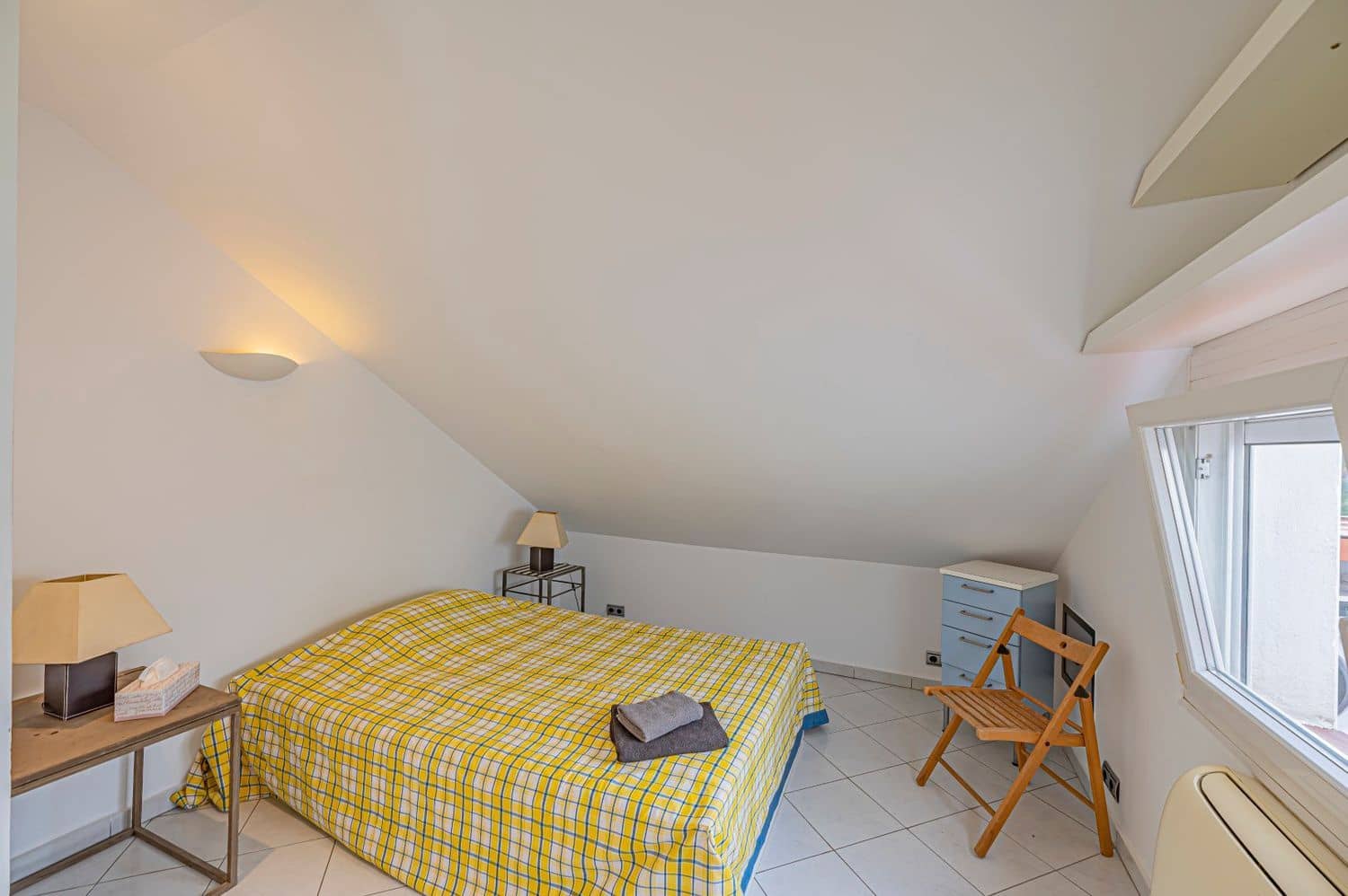 Maison de Ville de 5 chambres à louer à Marbella avec garage - 2 600 € (Ref: 9916414)