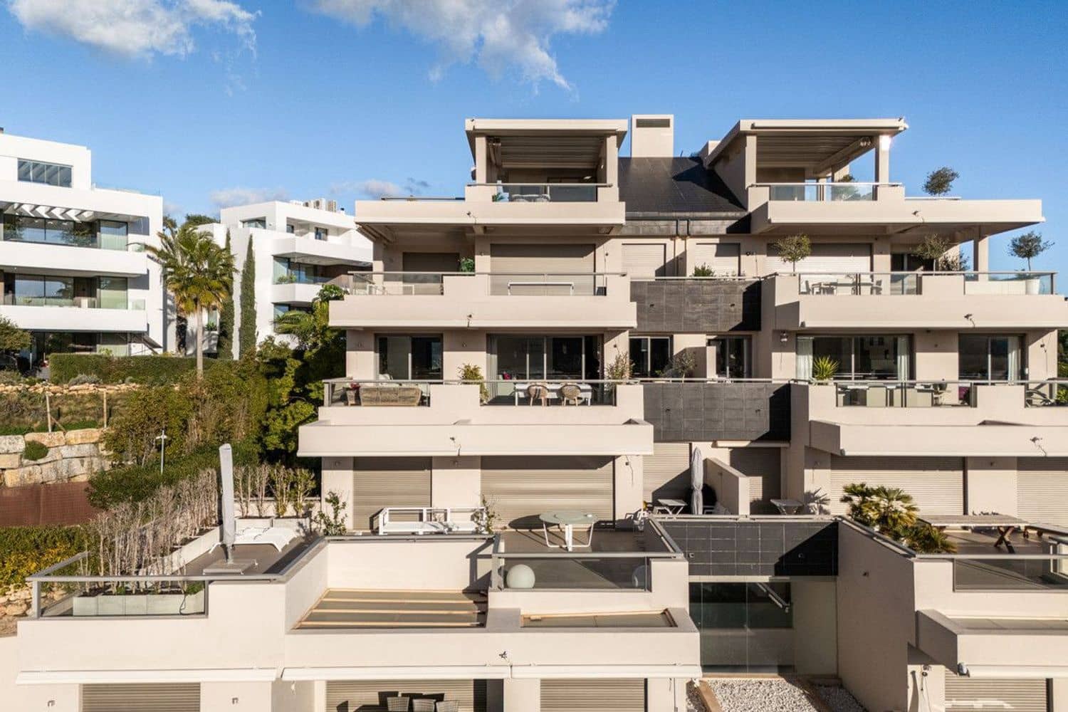 3 soveværelse Lejlighed til salg i Benahavis med swimmingpool garage - € 825.000 (Ref: 9916415)