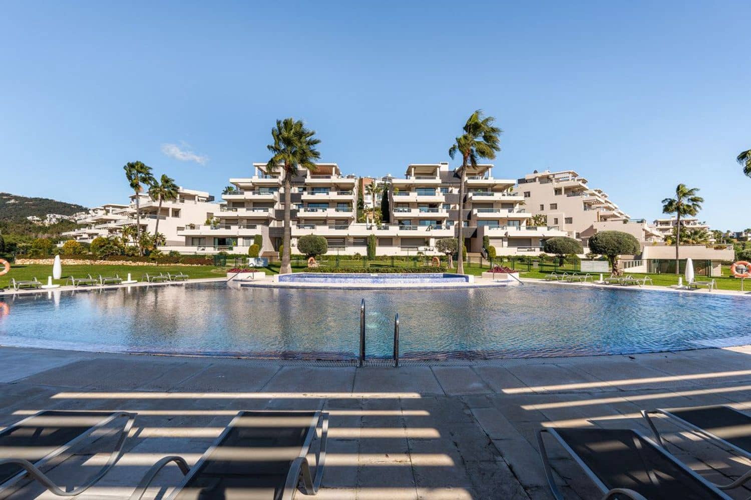 3 soveværelse Lejlighed til salg i Benahavis med swimmingpool garage - € 825.000 (Ref: 9916415)