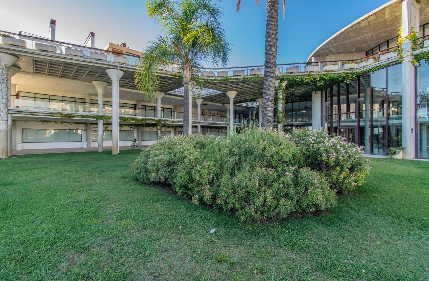 1 soveværelse Lejlighed til salg i Los Flamingos med swimmingpool garage - € 286.000 (Ref: 9916420)