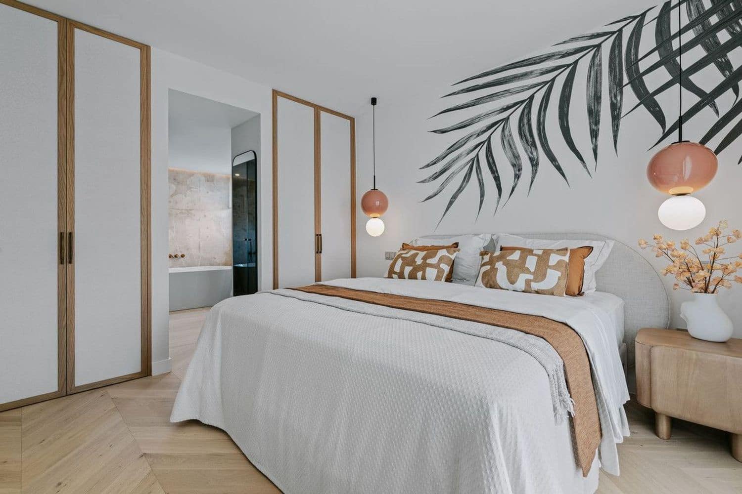 3 slaapkamer Appartement te koop in Nueva Andalucia met zwembad garage - € 1.350.000 (Ref: 9916421)