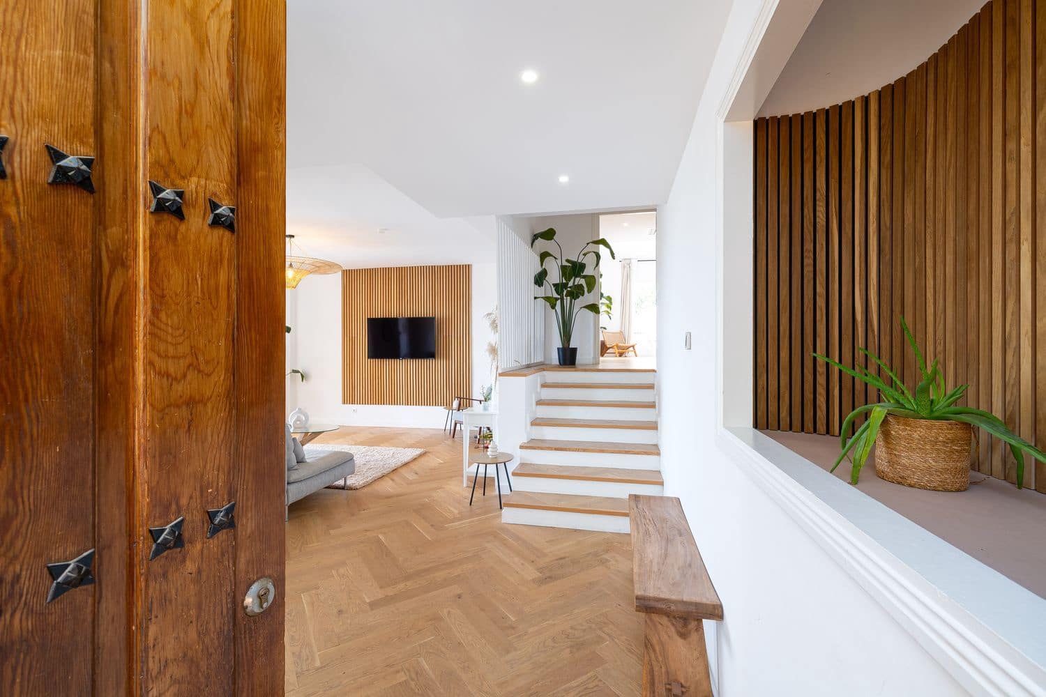 3 sypialnia Apartament na sprzedaż w Nueva Andalucia z basenem garażem - 1 125 000 € (Ref: 9916422)