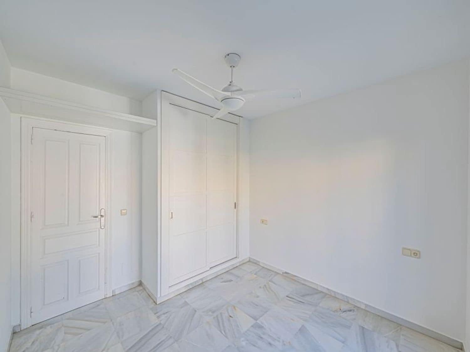 3 slaapkamer Huis te koop in Golden Mile met zwembad garage - € 730.000 (Ref: 9916424)
