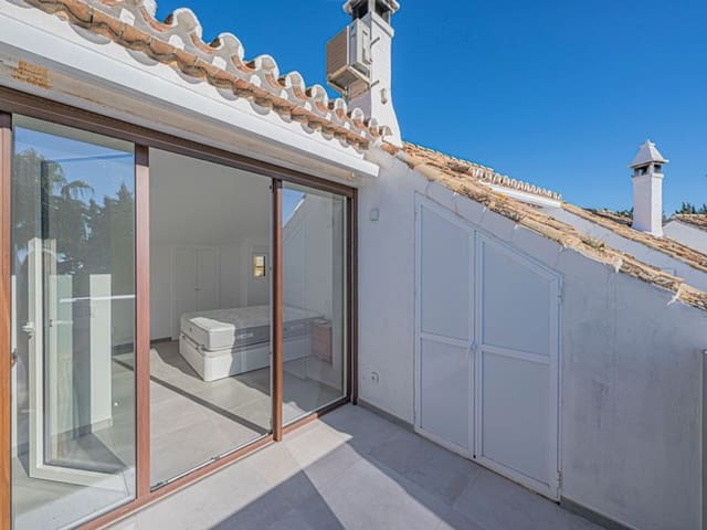 3 slaapkamer Huis te koop in Sierra Blanca, Marbella met zwembad garage - € 730.000 (Ref: 9916424)