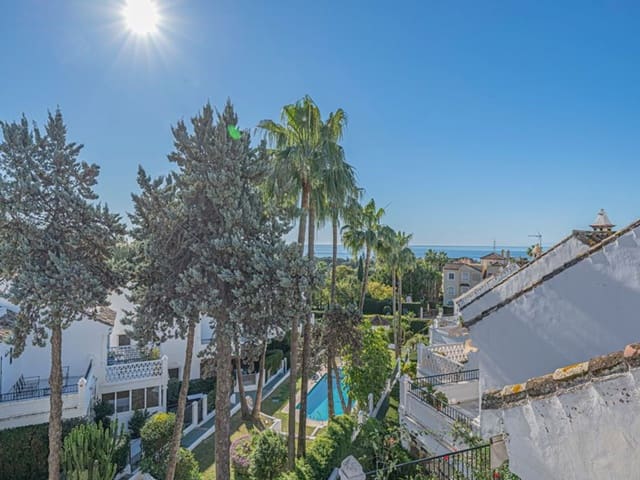 3 slaapkamer Huis te koop in Sierra Blanca, Marbella met zwembad garage - € 730.000 (Ref: 9916424)