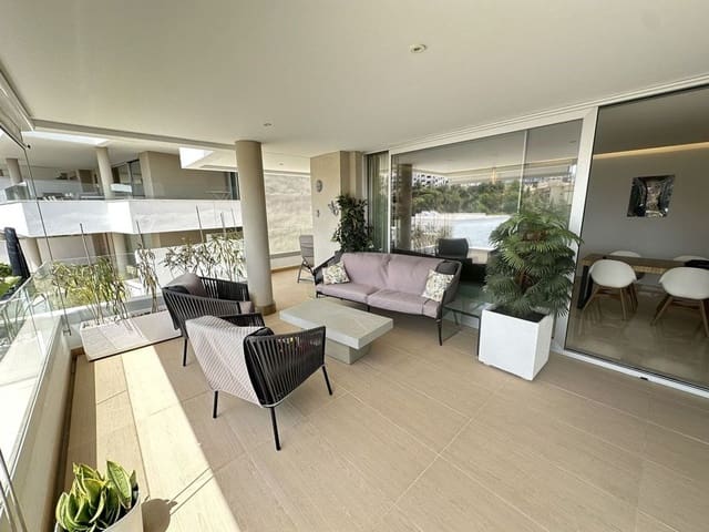 3 sypialnia Apartament na sprzedaż w Los Arqueros - Puerto del Almendro, Benahavís z basenem garażem - 620 000 € (Ref: 9916425)