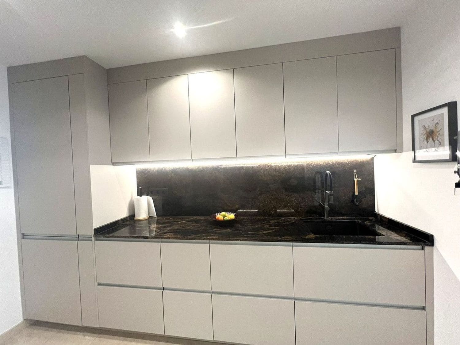 3 soverom Leilighet til salgs i El Paraiso med svømmebasseng garasje - € 695 000 (Ref: 9916426)
