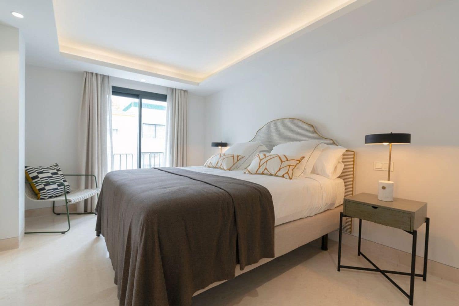 5 slaapkamer Huis te koop in Marbella met garage - € 2.420.000 (Ref: 9916430)