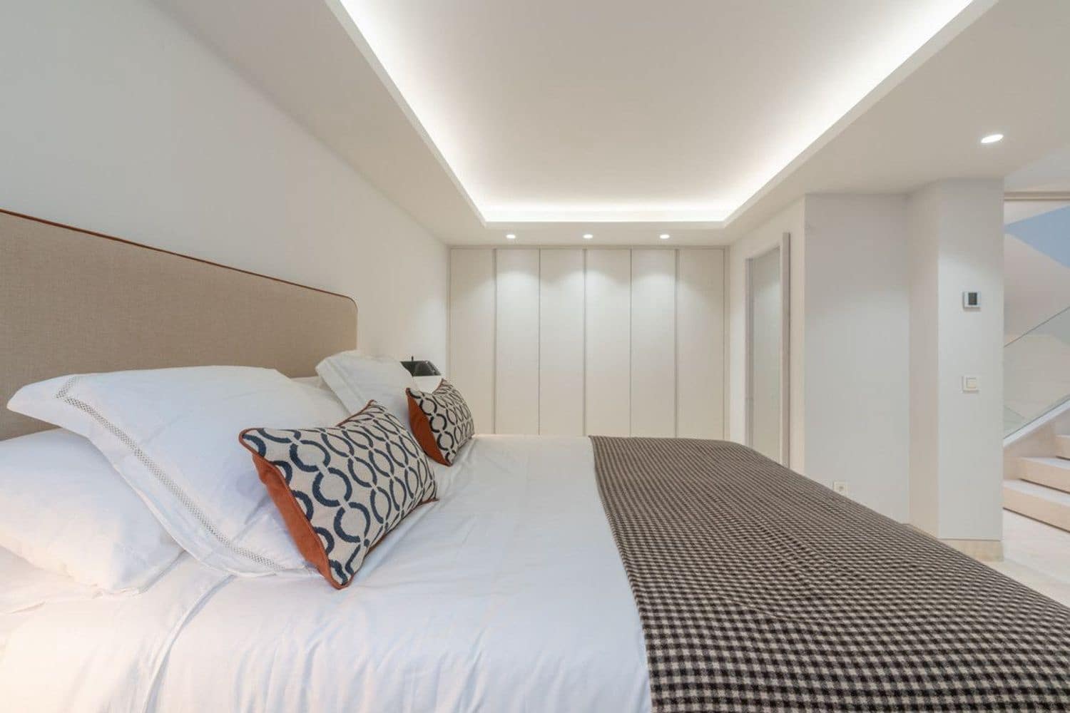 5 slaapkamer Huis te koop in Marbella met garage - € 2.420.000 (Ref: 9916430)