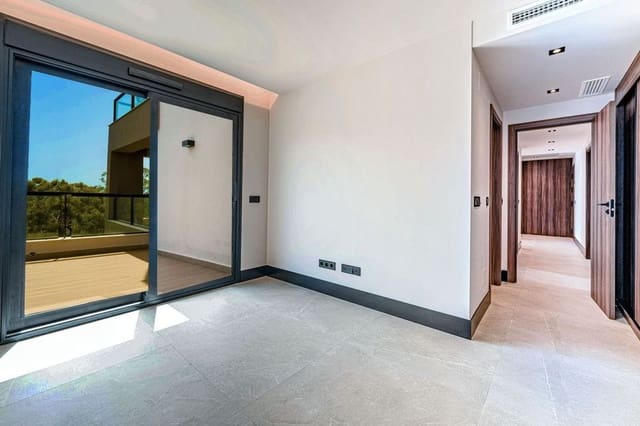 3 makuuhuone Huoneisto myytävänä paikassa Los Naranjos, Marbella mukana uima-altaan 
autotalli - 795 000 € (Ref: 9916431)