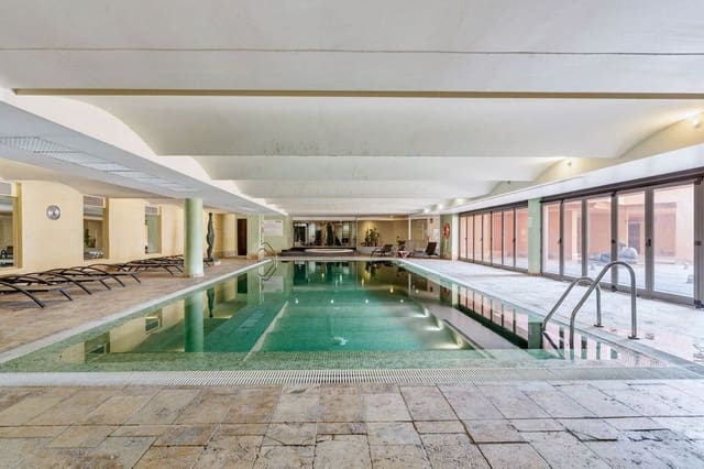 3 sovrum Lägenhet till salu i Resinera-Voladilla, Estepona med pool garage - 1 590 000 € (Ref: 9916432)