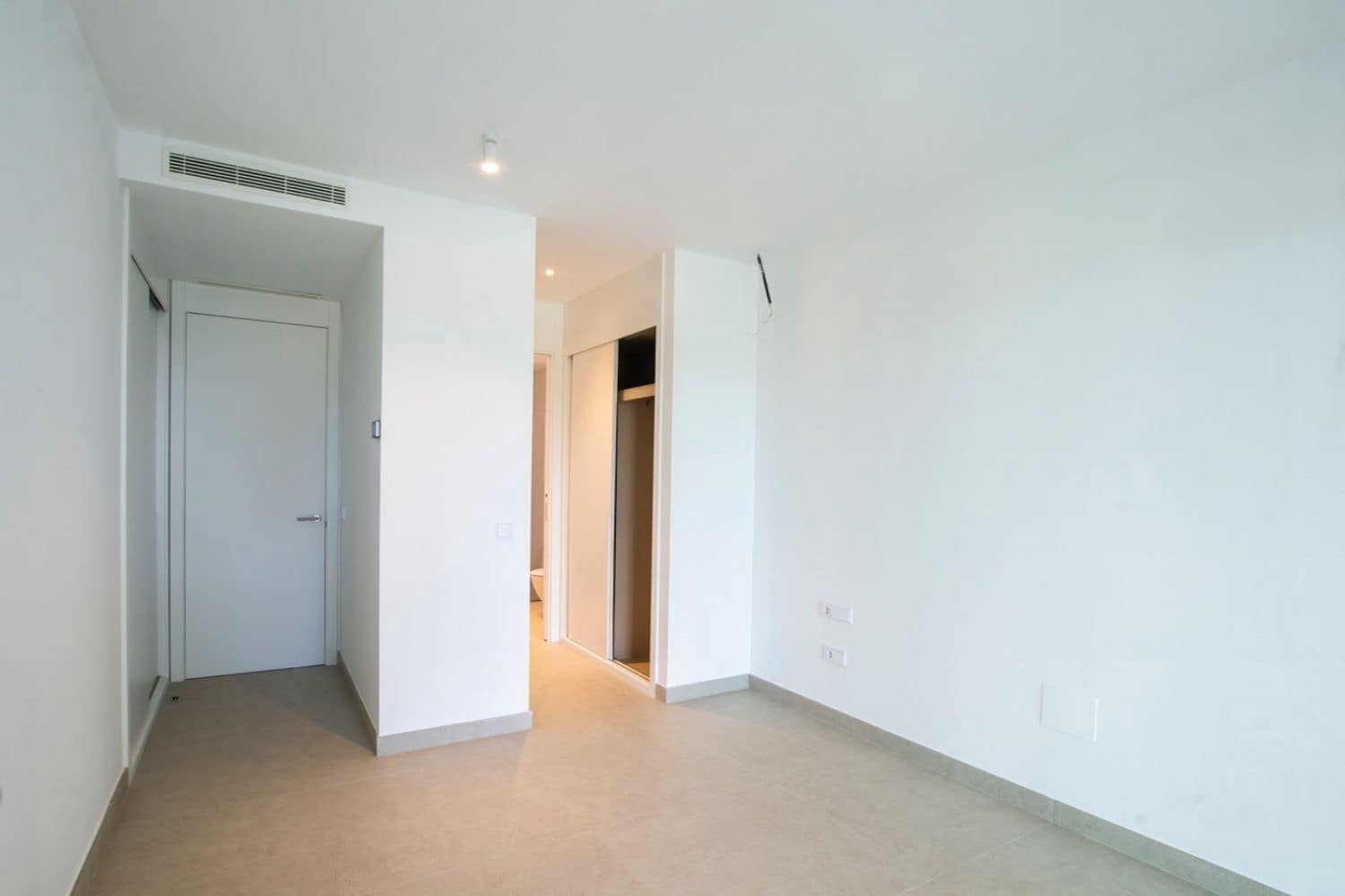3 slaapkamer Appartement te koop in Marbella met zwembad garage - € 1.150.000 (Ref: 9916433)