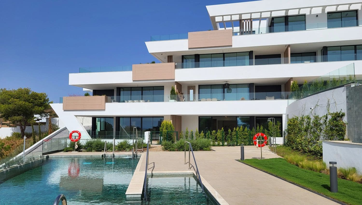 3 slaapkamer Appartement te koop in Marbella met zwembad garage - € 1.150.000 (Ref: 9916433)