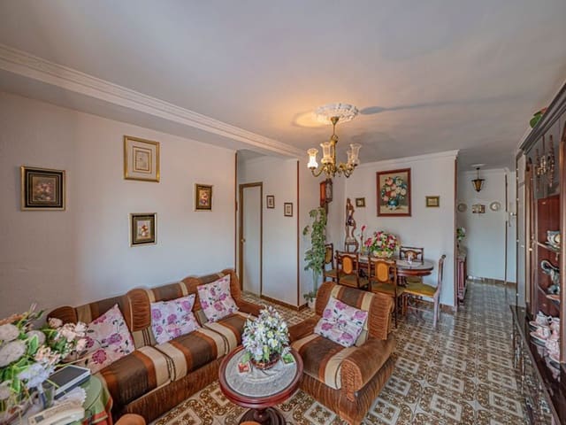 3 chambre Appartement à vendre à Los Jardines de Marbella - La Ermita, Marbella avec garage - 329 900 € (Ref: 9916436)