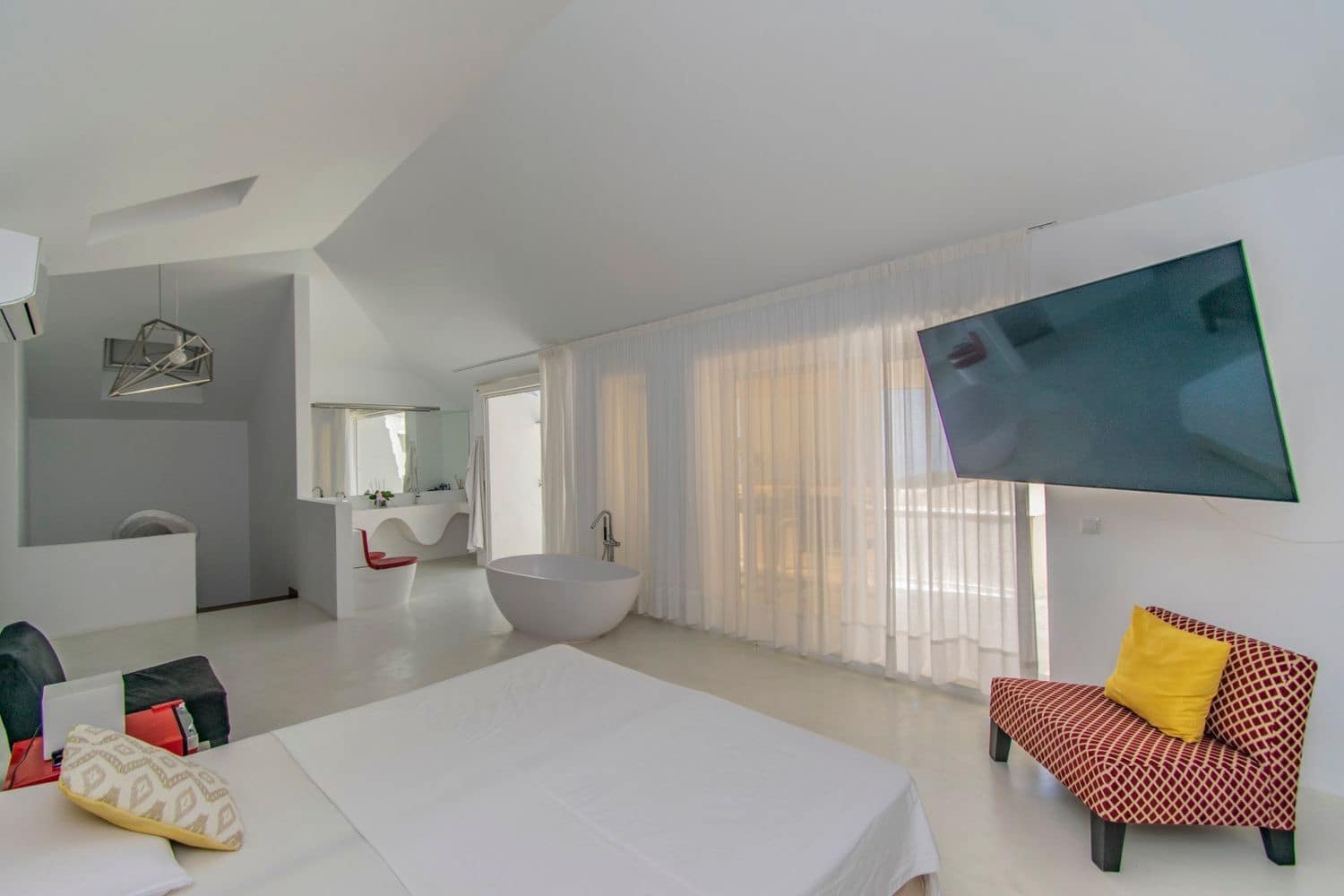 3 bedroom Apartment for sale in Golden Mile with pool garage - € 2,400,000 (Ref: 9916438)