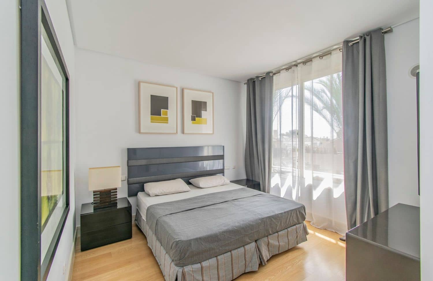 3 bedroom Apartment for sale in Golden Mile with pool garage - € 2,400,000 (Ref: 9916438)