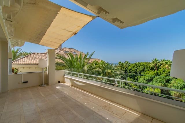 3 bedroom Apartment for sale in Sierra Blanca, Marbella with pool garage - € 2,400,000 (Ref: 9916438)