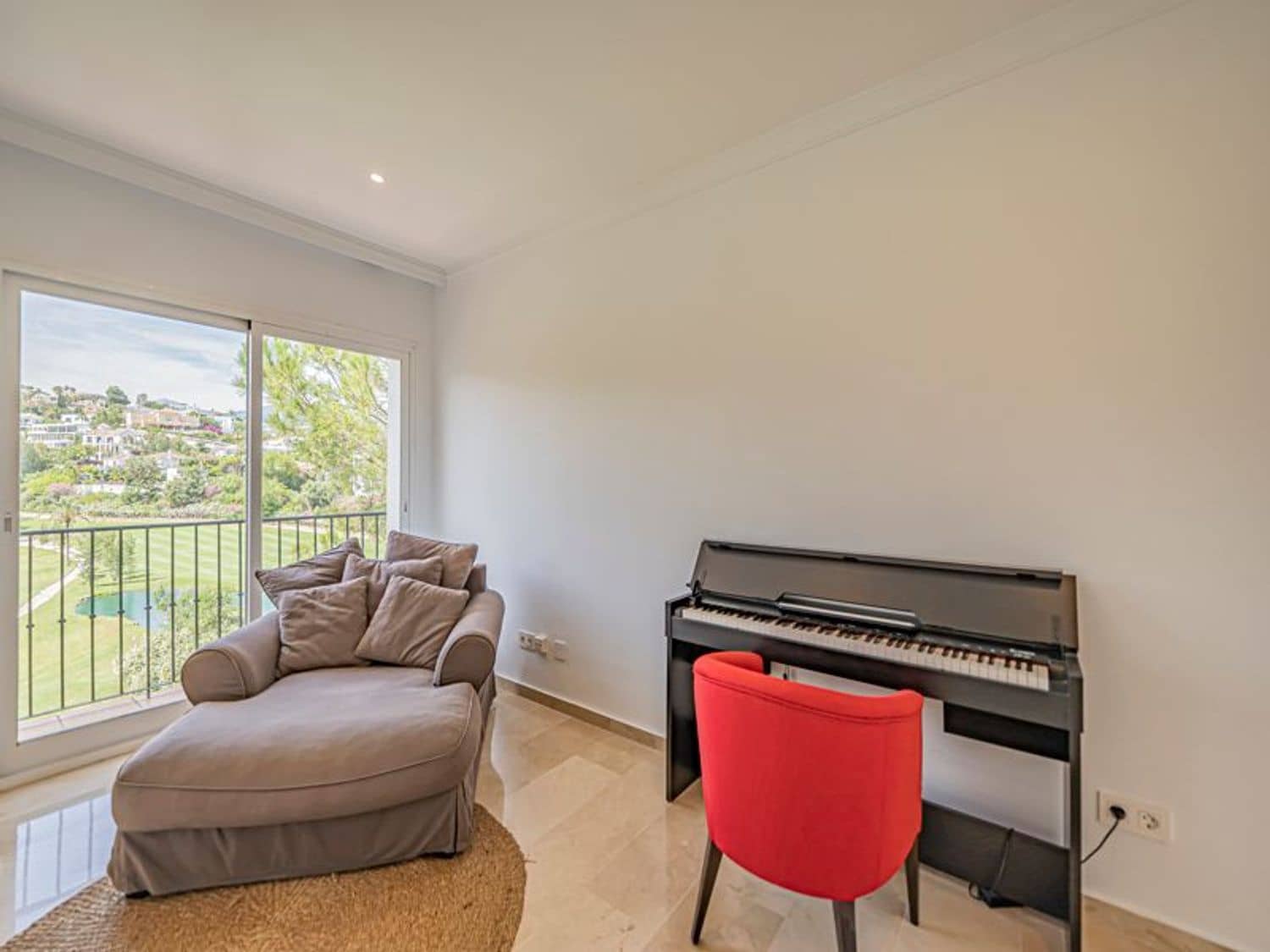 4 soverom Hus til salgs i La Quinta med garasje - € 875 000 (Ref: 9916443)