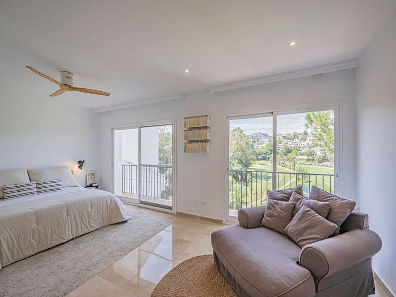 4 soverom Hus til salgs i La Quinta med garasje - € 875 000 (Ref: 9916443)
