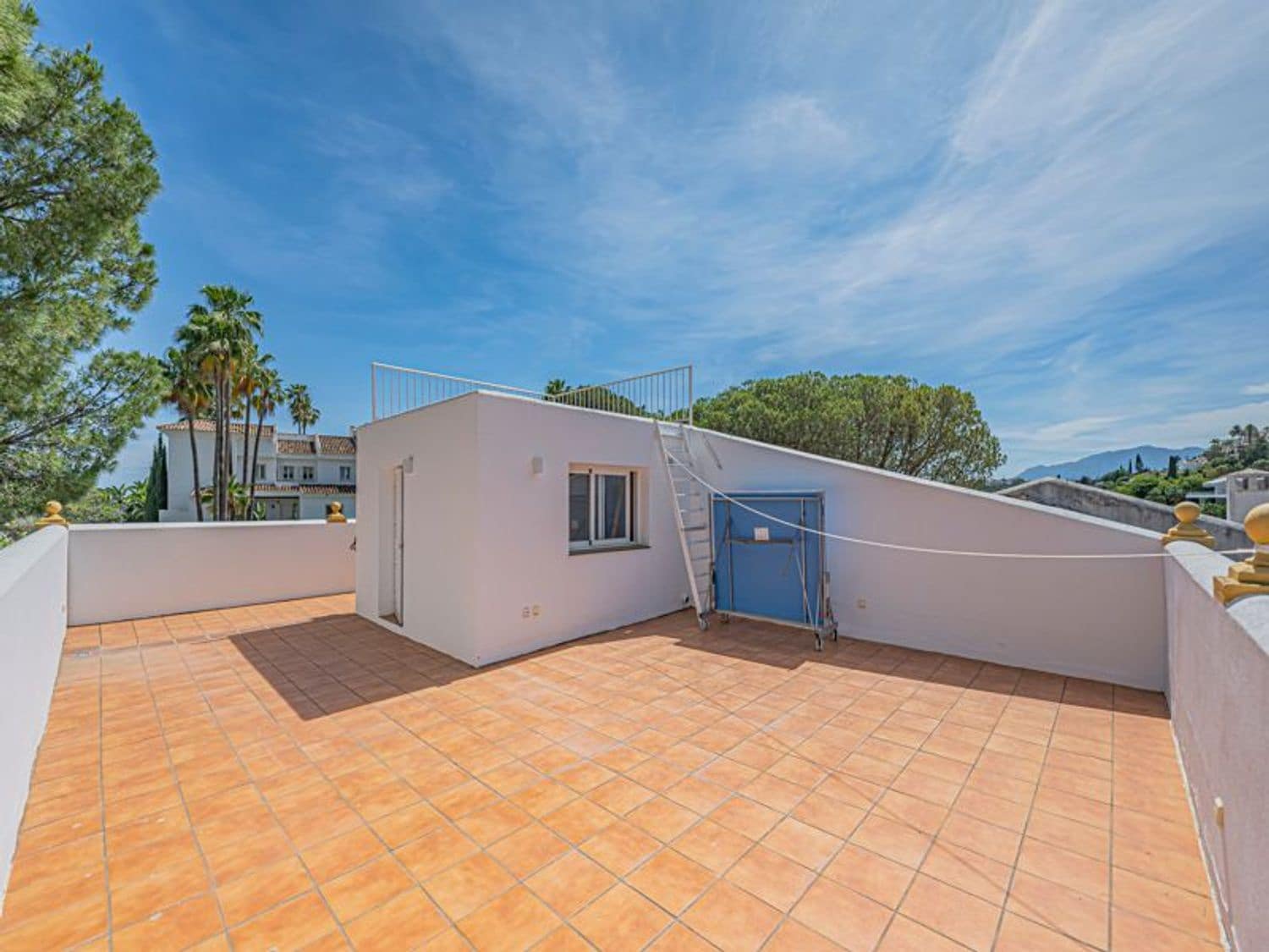 4 soverom Hus til salgs i La Quinta med garasje - € 875 000 (Ref: 9916443)