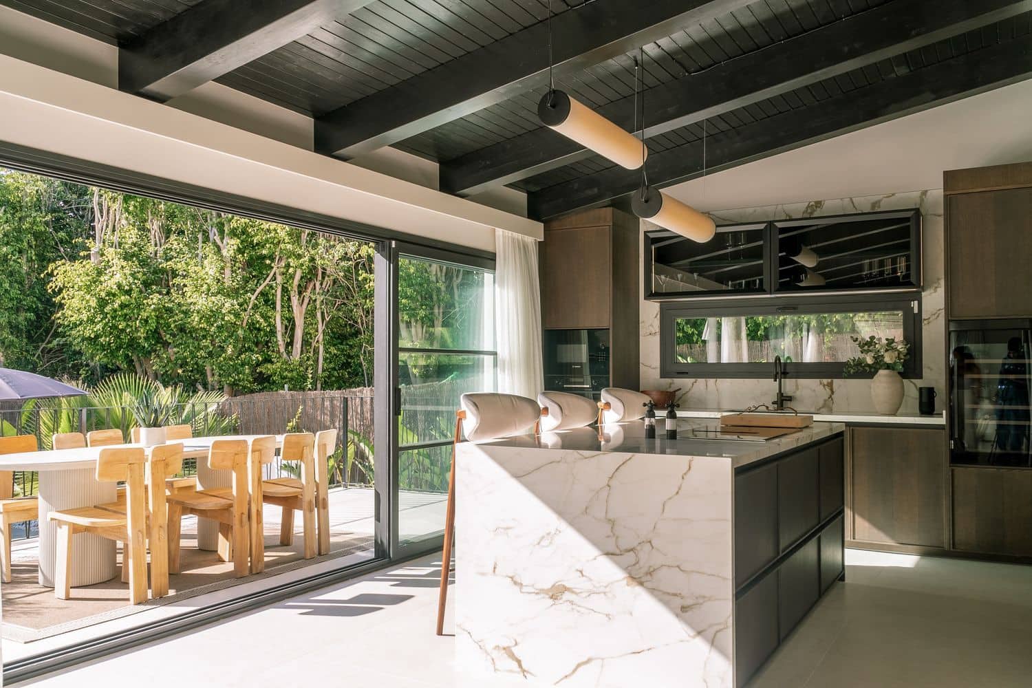 5 slaapkamer Villa te koop in Aloha Golf met zwembad garage - € 4.290.000 (Ref: 9916445)