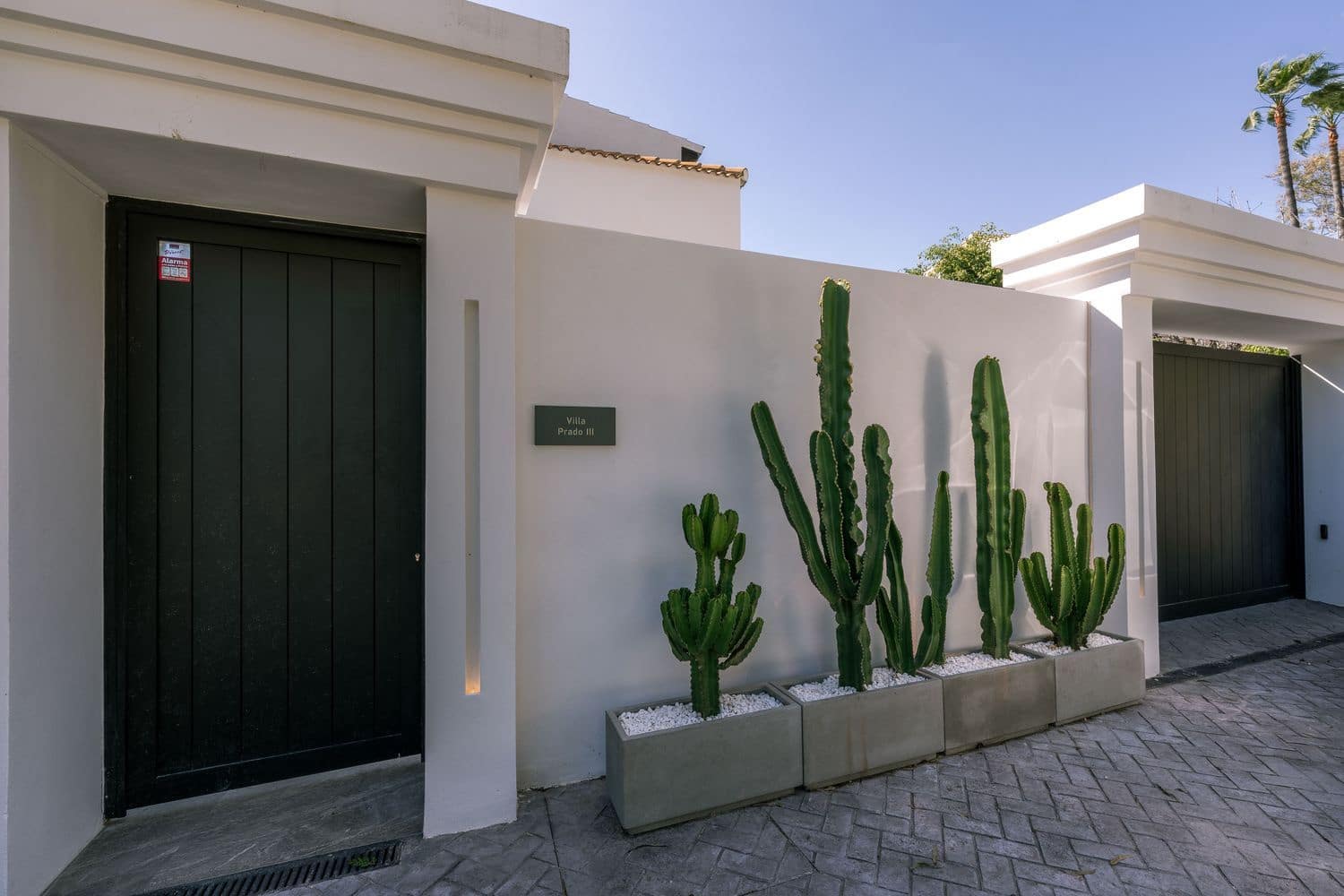 5 slaapkamer Villa te koop in Aloha Golf met zwembad garage - € 4.290.000 (Ref: 9916445)