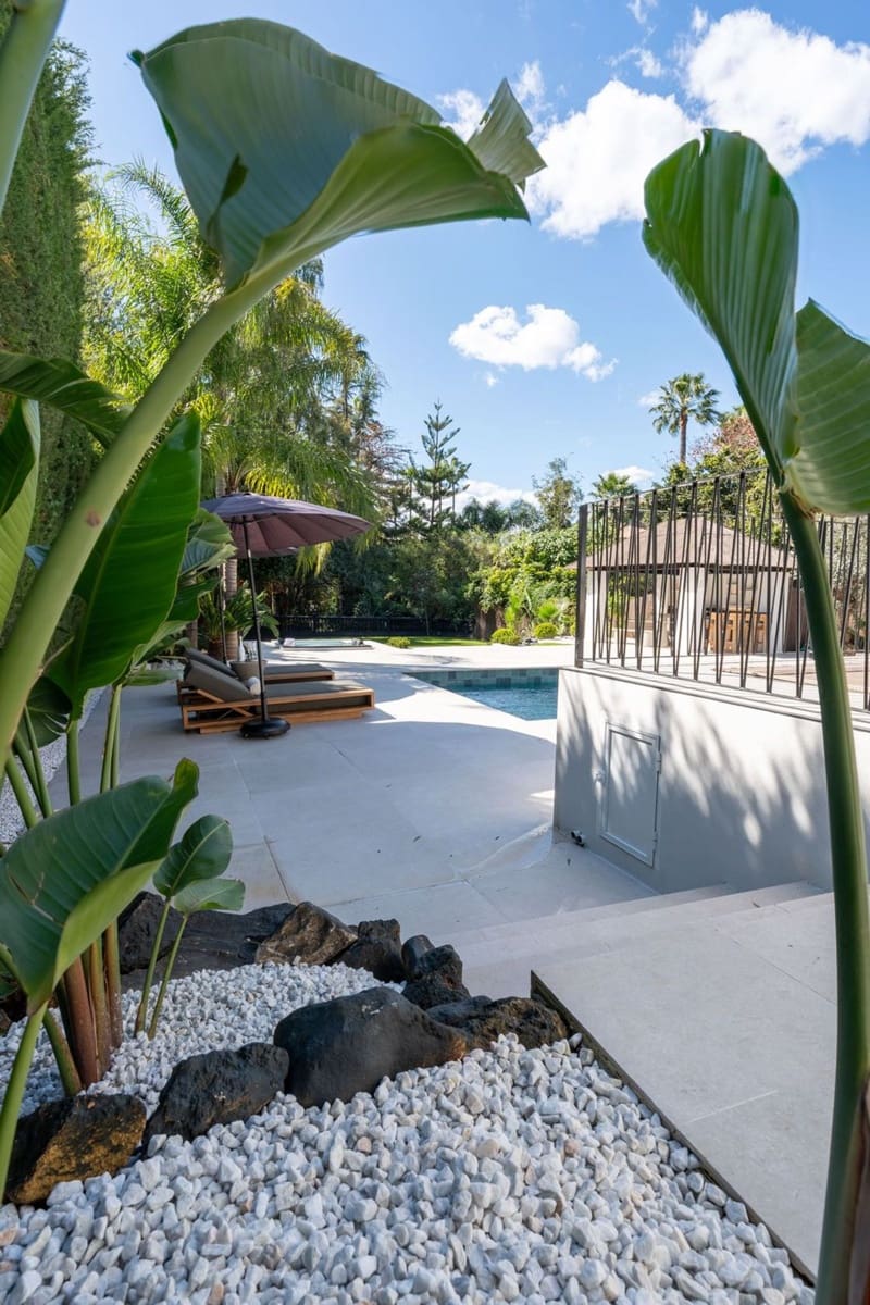 5 slaapkamer Villa te koop in Aloha Golf met zwembad garage - € 4.290.000 (Ref: 9916445)