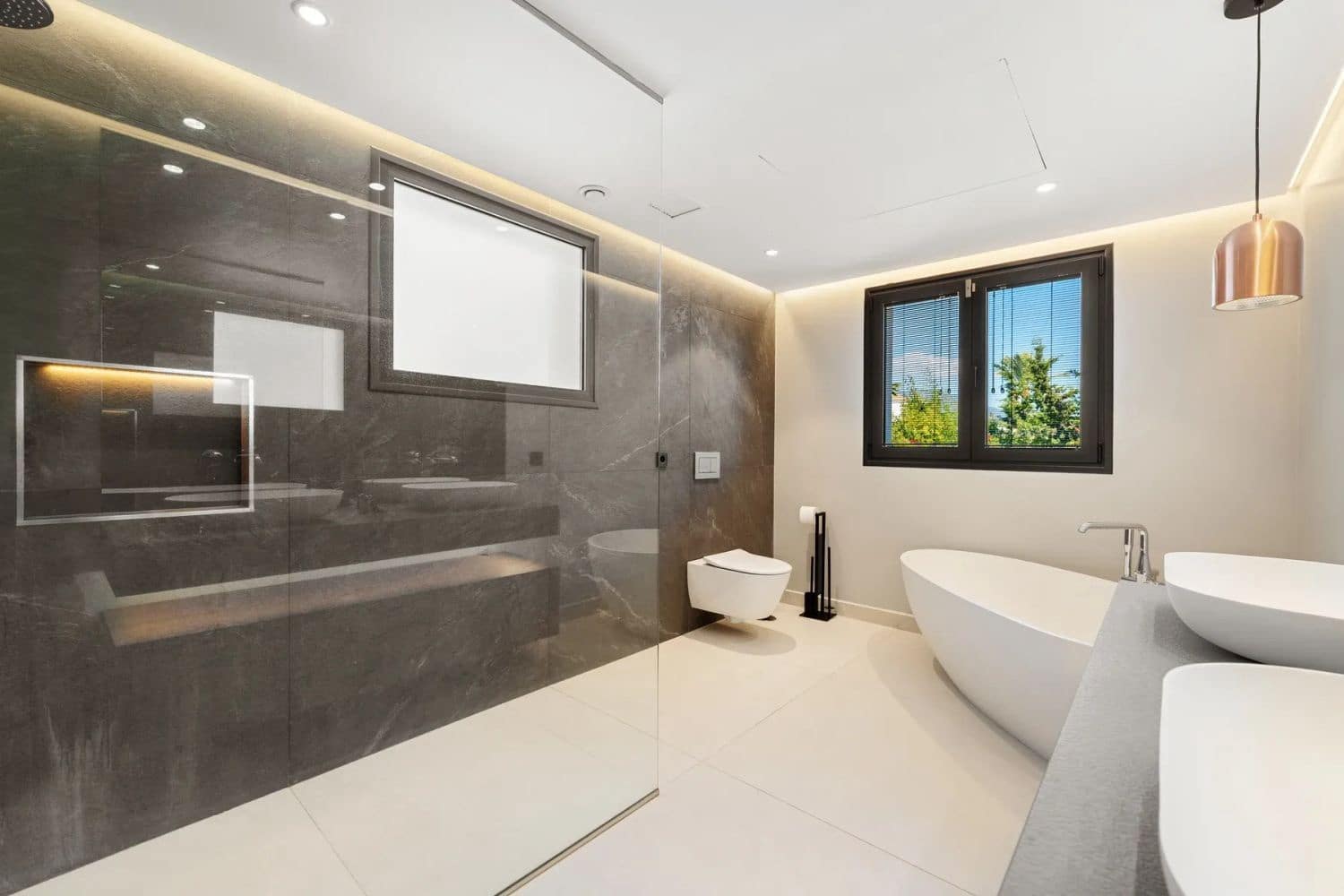 4 bedroom Villa for sale in Nueva Andalucia with pool garage - € 4,195,000 (Ref: 9916447)