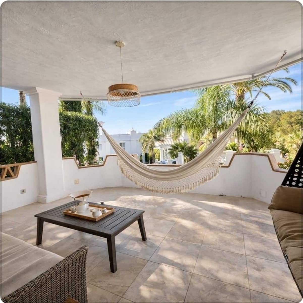 4 bedroom Villa for sale in New Golden Mile with pool garage - € 950,000 (Ref: 9916454)