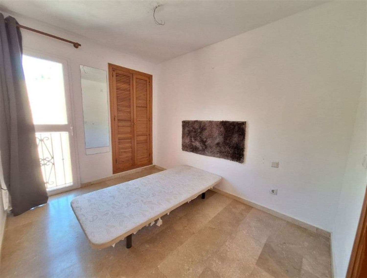 4 slaapkamer Huis te koop in Nueva Andalucia met zwembad garage - € 549.000 (Ref: 9921683)