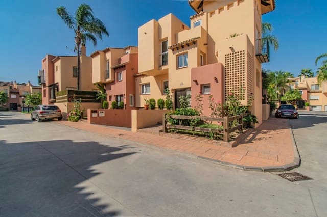 4 slaapkamer Huis te koop in Rodeo Alto - Guadaiza - La Campana, Marbella met zwembad garage - € 549.000 (Ref: 9921683)