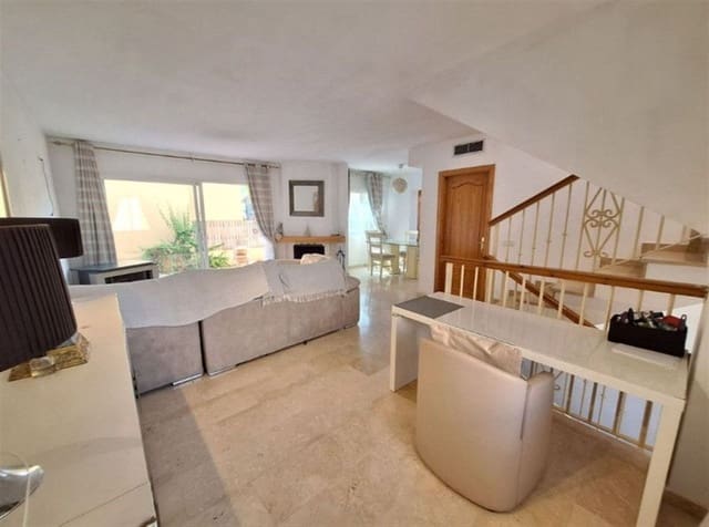 4 slaapkamer Huis te koop in Rodeo Alto - Guadaiza - La Campana, Marbella met zwembad garage - € 549.000 (Ref: 9921683)