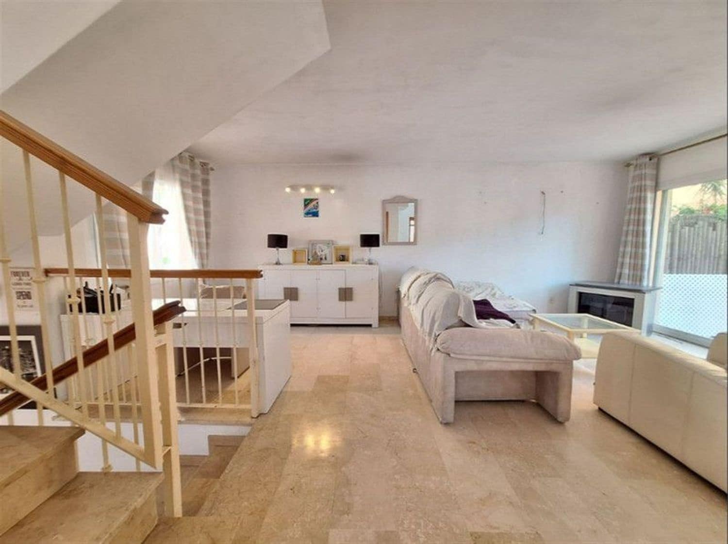 4 slaapkamer Huis te koop in Nueva Andalucia met zwembad garage - € 549.000 (Ref: 9921683)