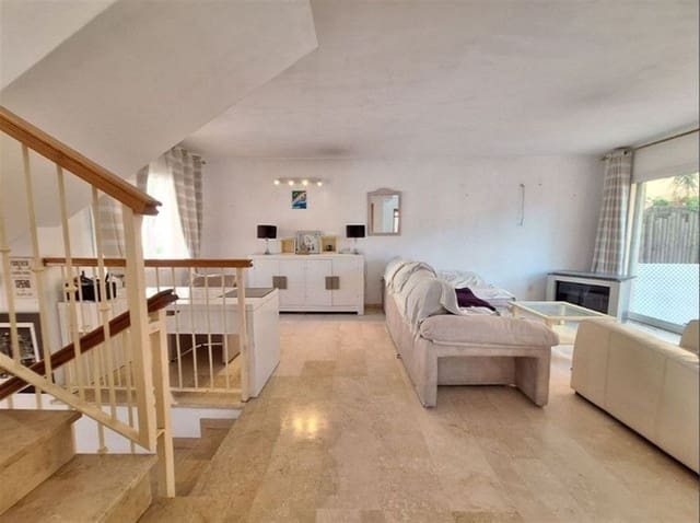 4 slaapkamer Huis te koop in Rodeo Alto - Guadaiza - La Campana, Marbella met zwembad garage - € 549.000 (Ref: 9921683)