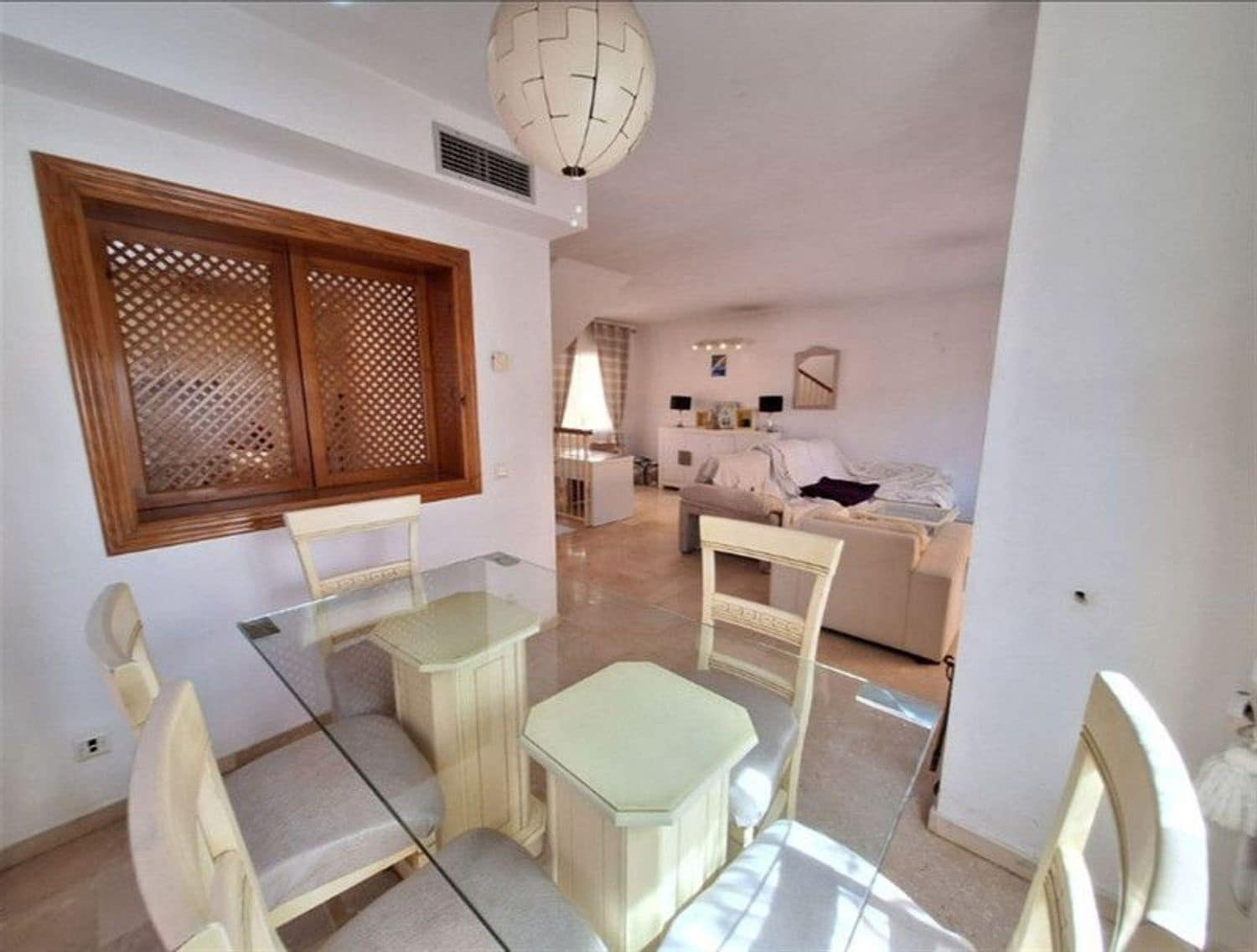 4 slaapkamer Huis te koop in Nueva Andalucia met zwembad garage - € 549.000 (Ref: 9921683)