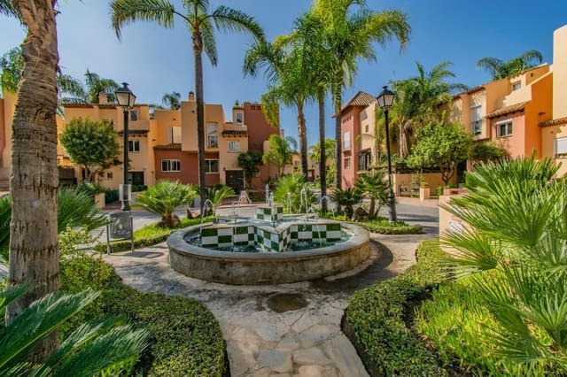4 slaapkamer Huis te koop in Rodeo Alto - Guadaiza - La Campana, Marbella met zwembad garage - € 549.000 (Ref: 9921683)