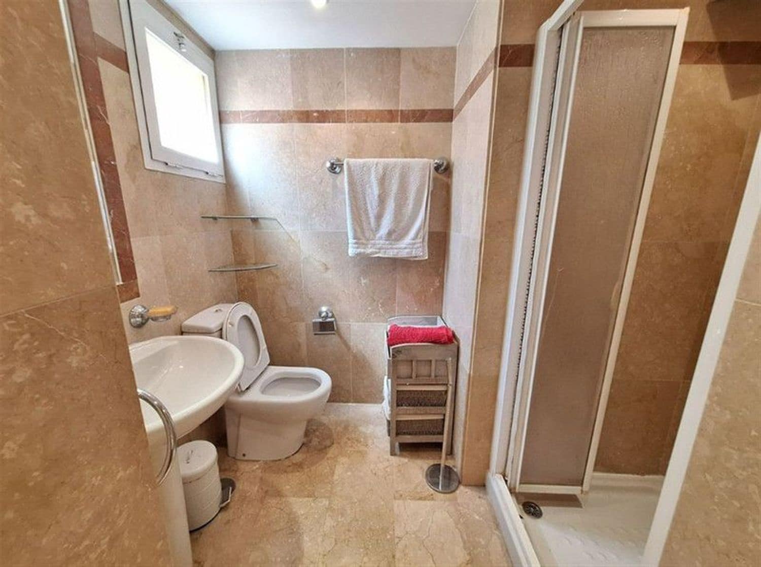 4 slaapkamer Huis te koop in Nueva Andalucia met zwembad garage - € 549.000 (Ref: 9921683)
