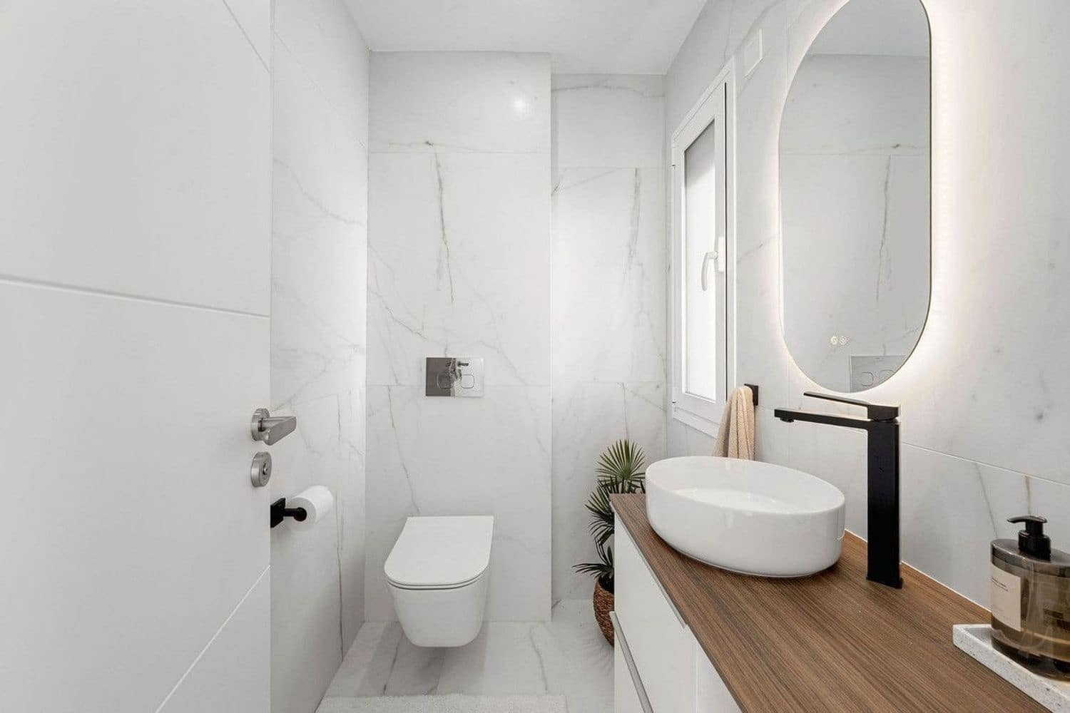 3 chambre Maison de Ville à vendre à Nueva Andalucia avec garage - 899 000 € (Ref: 9930038)