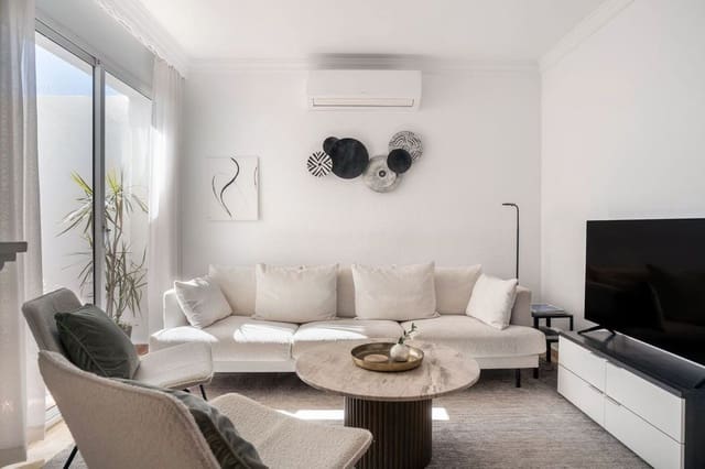 3 makuuhuone Omakotitalo myytävänä paikassa Rodeo Alto - Guadaiza - La Campana, Marbella mukana uima-altaan 
autotalli - 495 000 € (Ref: 9930040)