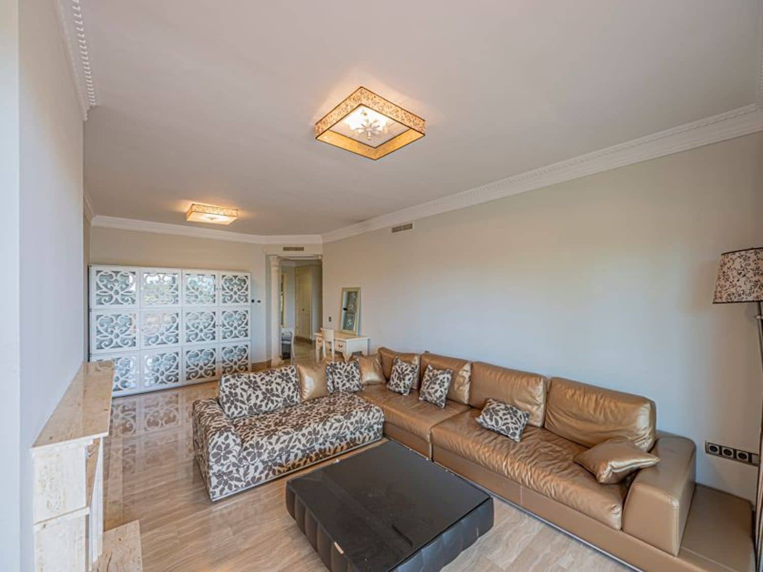 3 slaapkamer Appartement te koop in Golden Mile met zwembad garage - € 825.000 (Ref: 9930041)