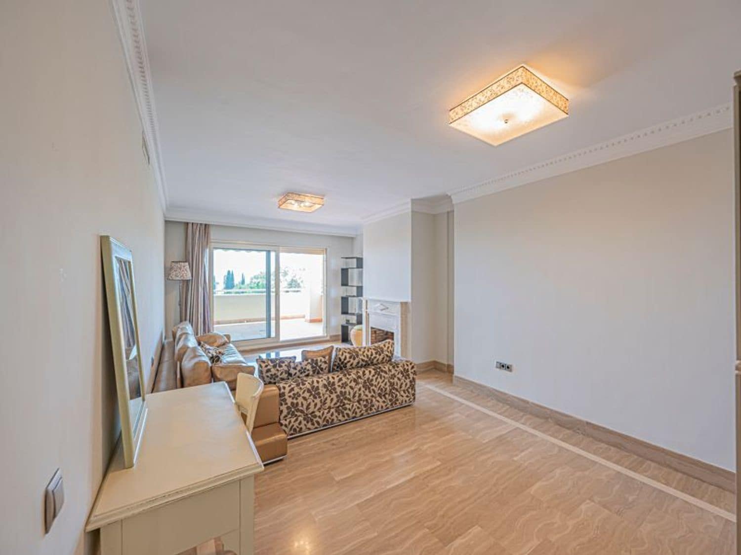 3 slaapkamer Appartement te koop in Golden Mile met zwembad garage - € 825.000 (Ref: 9930041)
