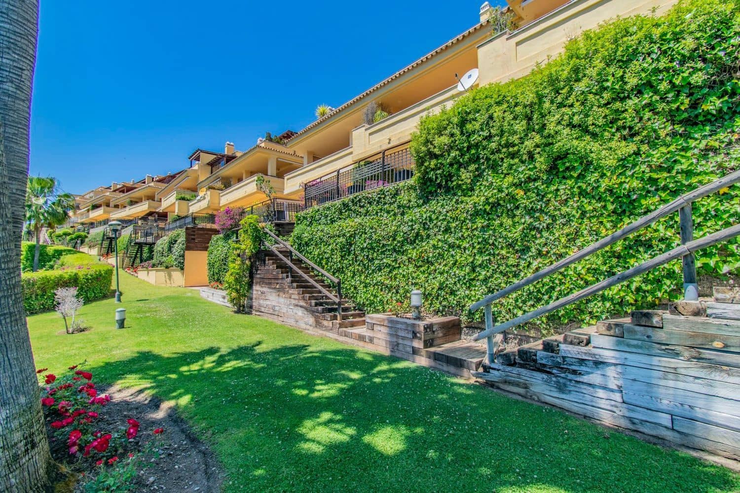 3 slaapkamer Appartement te koop in Golden Mile met zwembad garage - € 825.000 (Ref: 9930041)