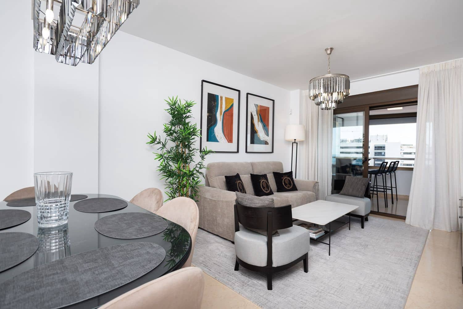 2 soverom Leilighet til salgs i Marbella med svømmebasseng garasje - € 1 190 000 (Ref: 9930042)